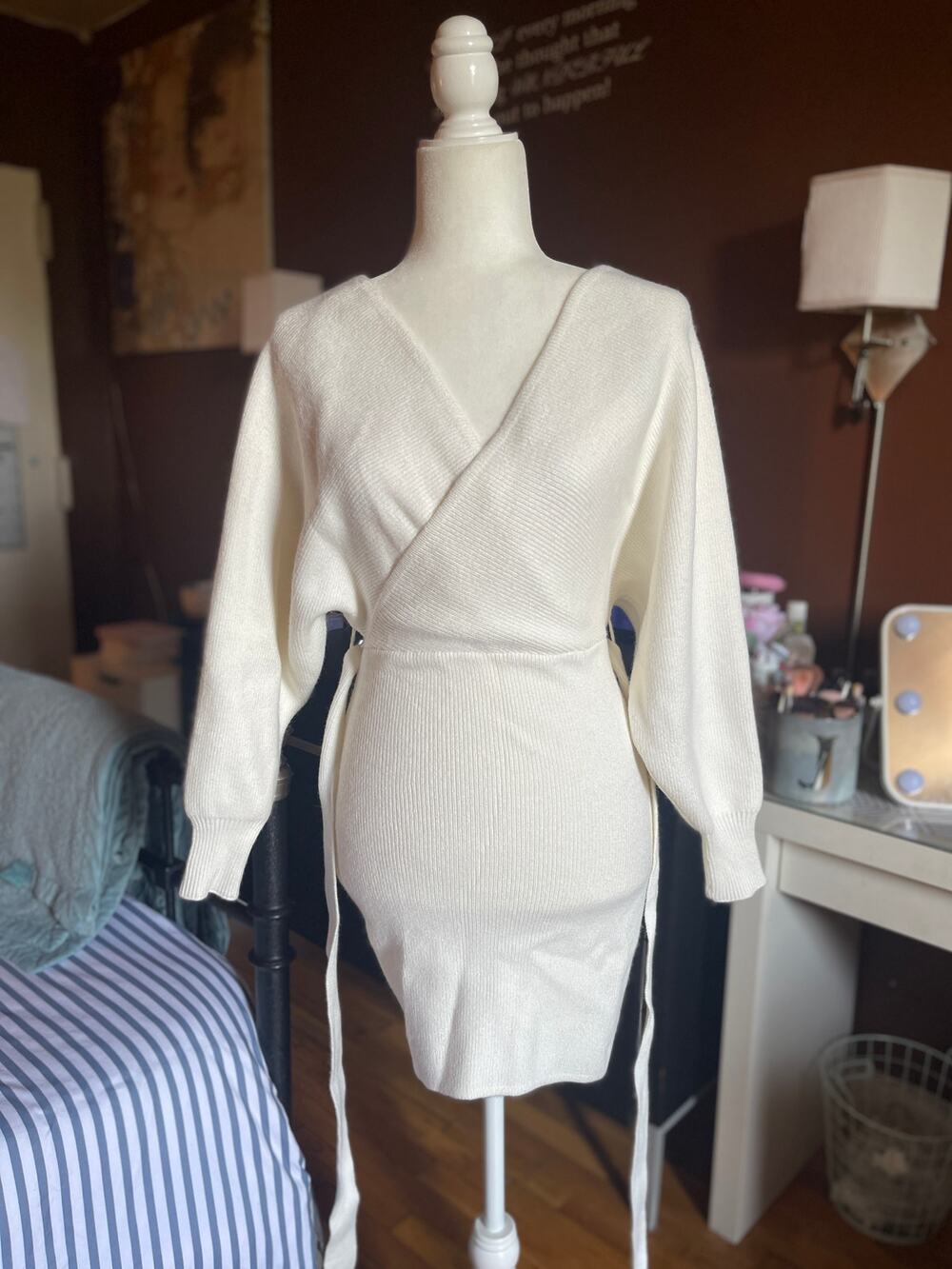 IVORY COLOR SWEATER MINI DRESS, EMPIRE WAIST AND V OPEN BACK. BNWT.